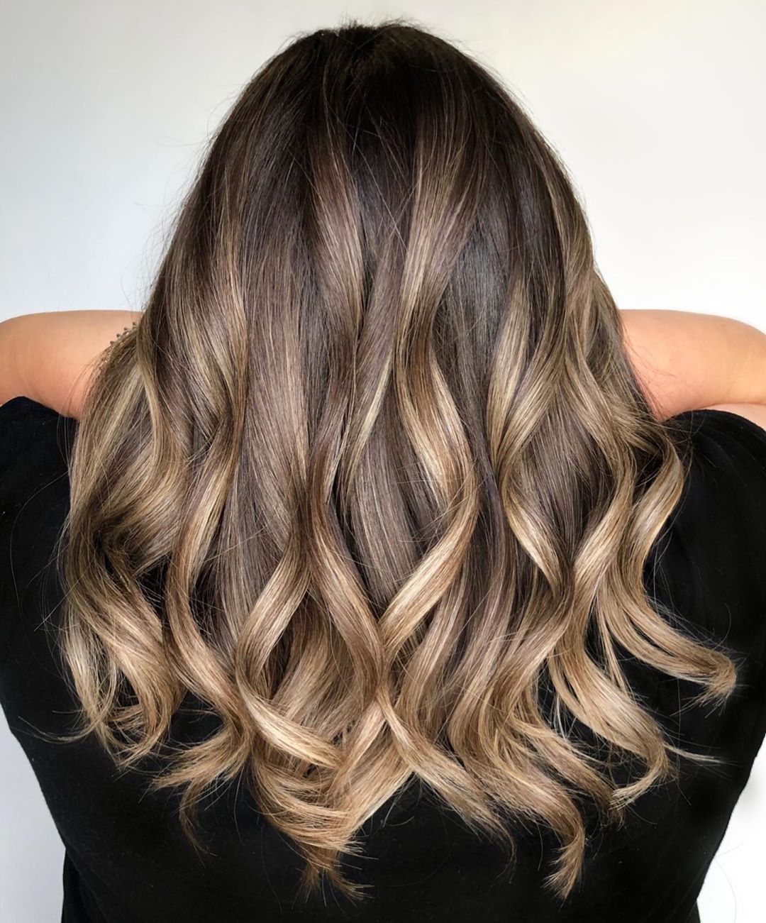 Medium Hair with Shiny Chunky Curls